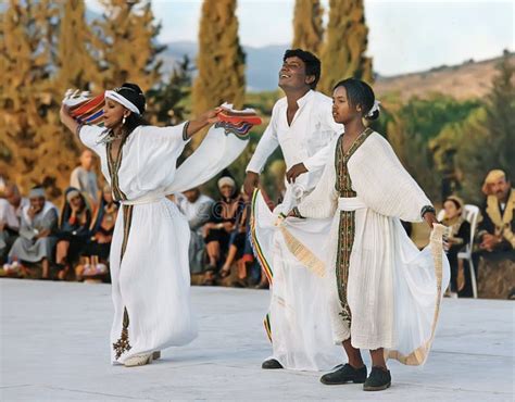 Mesfin's Ethiopian Dance Extravaganza: A Celebration of Culture and Unexpected Culinary Adventures!